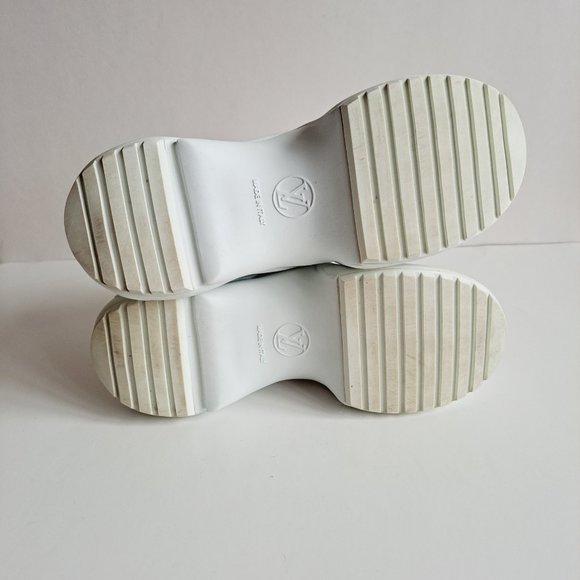 Louis Vuitton Women's Multicolor Light Blue LV Archlight Sneakers Size 36 / 6 - Picture 12 of 16